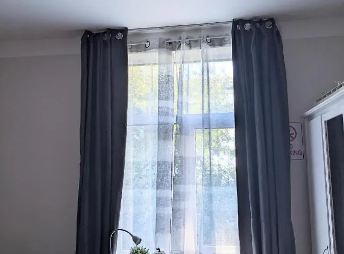 Tiny Non-smoking Caka & Free Parking Dzīvoklis *