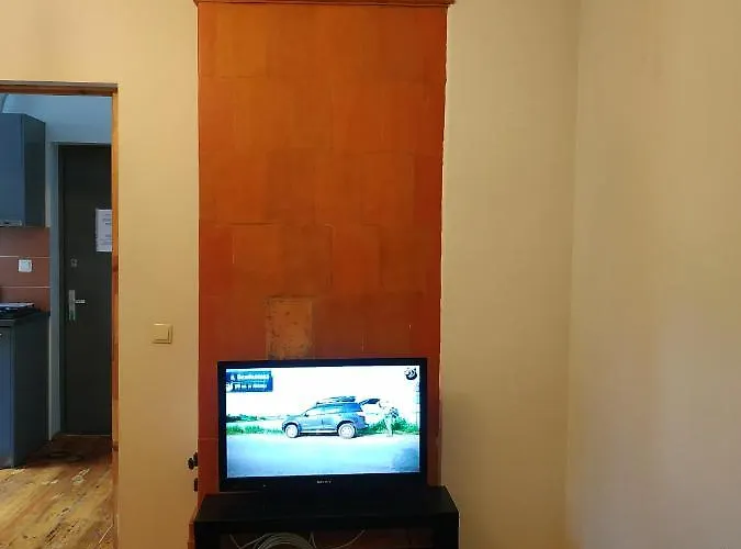 Tiny Non-smoking Caka & Free Parking Dzīvoklis Riga